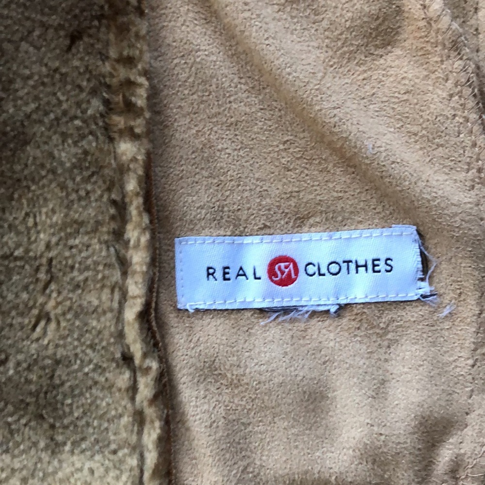 Real Clothes by Saks Fifth Ave Shearling Vest - Picture 5 of 8